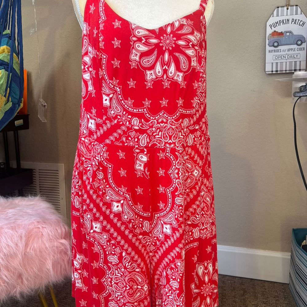 Torrid Women's Plus Size 2 Red Paisley Romper Super Soft Knit
